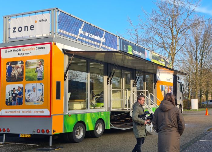 Mobiele truck van Zone College